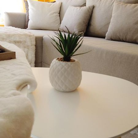Chill Home : Appartement Cocooning Avec Jacuzzi Grandson 外观 照片