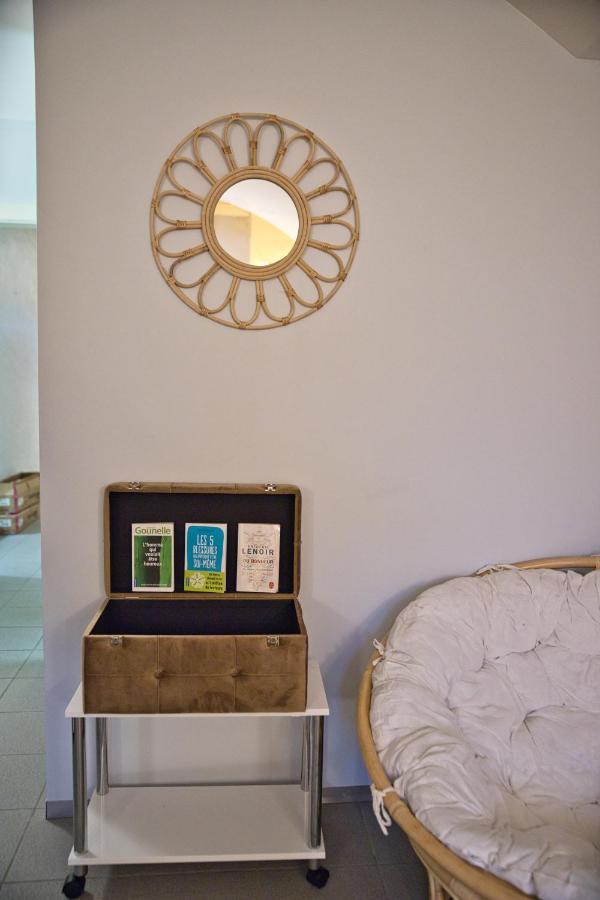 Chill Home : Appartement Cocooning Avec Jacuzzi Grandson 外观 照片